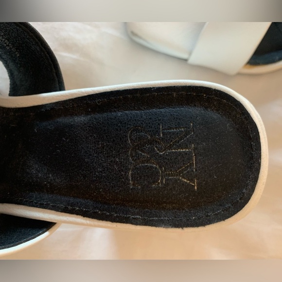 NY&C Open-Toe Dress Sandals Black & White Crossed Straps, Chunky Heel; Size 8.5 - Picture 6 of 10